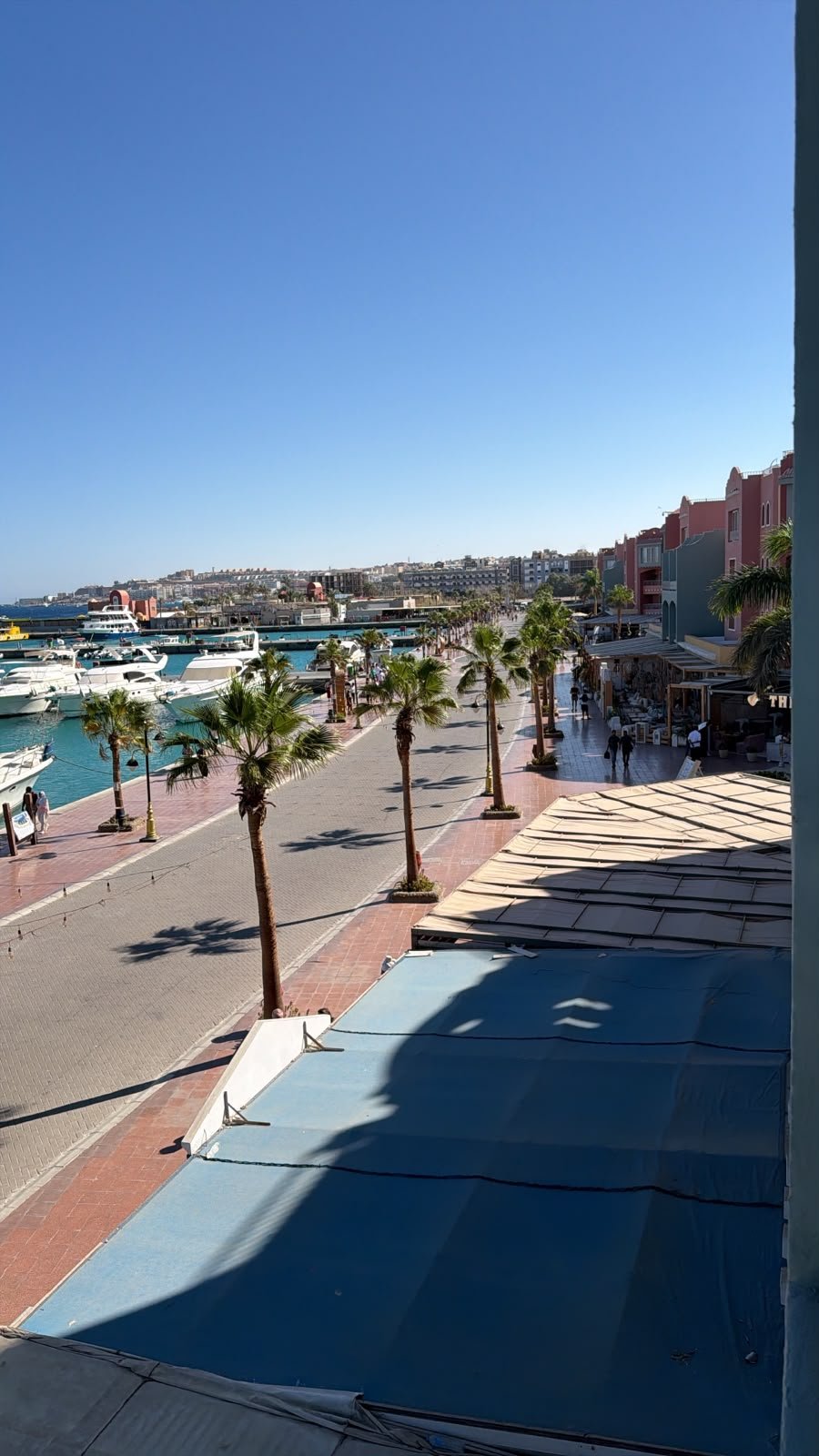 Die Marina-Promenade von der Wohnung aus gesehen